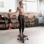 Fitness Step Machine, Mini Step Machine With Resistance Band, Home Fitness Equipment With 330.7LBS Load-bearing Capacity, Hydraulic Fitness Step Machine With LCD Display Screen
